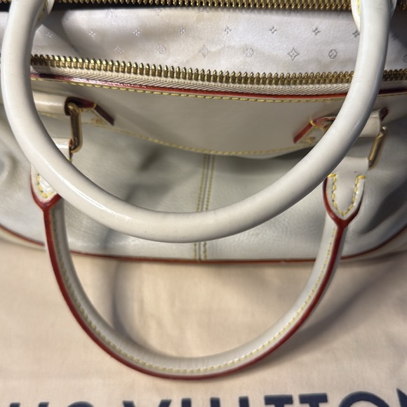 Louis Vuitton Lockit MM Suhali Leather Satchel - Picture 13 of 15